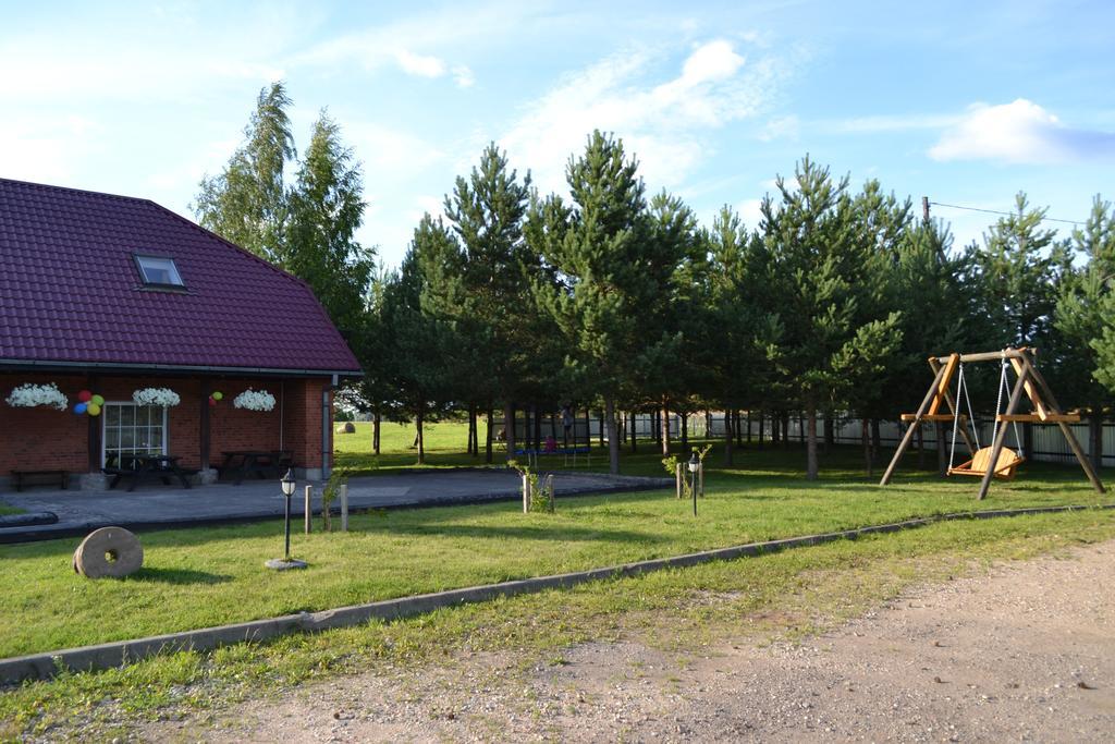 Motelis Aka Kārsava Exterior foto